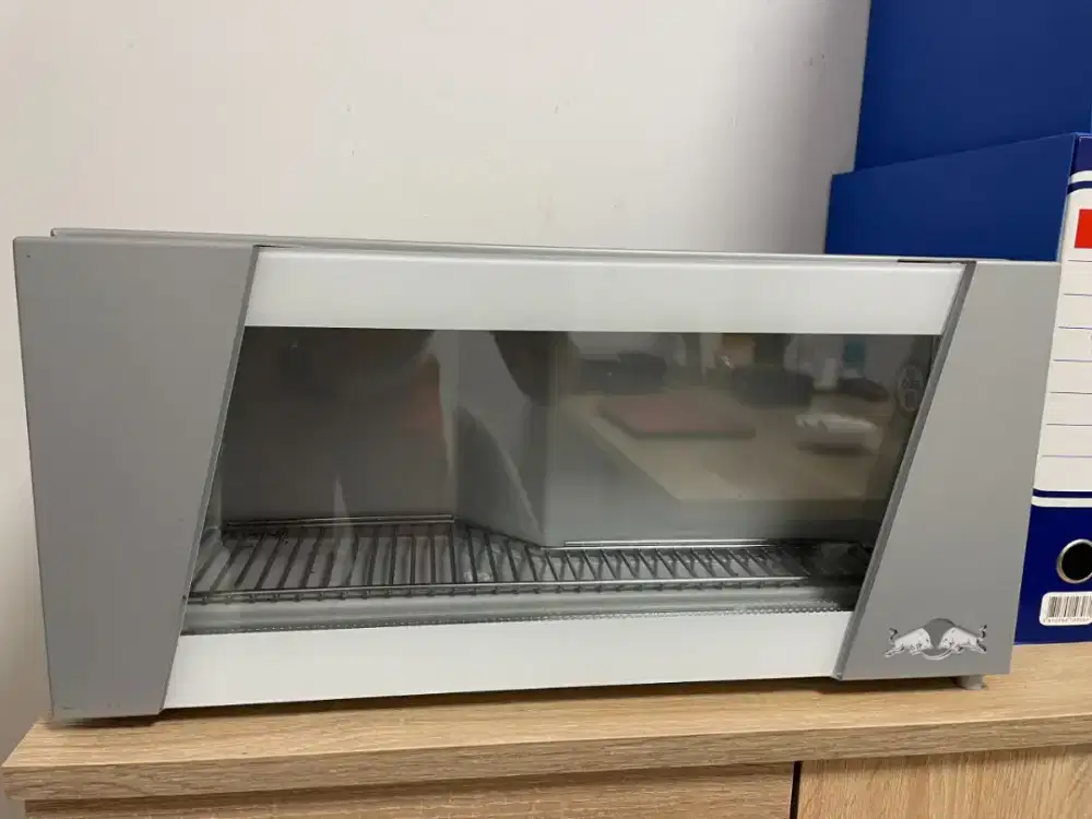 Showcase/kulkas mini baru