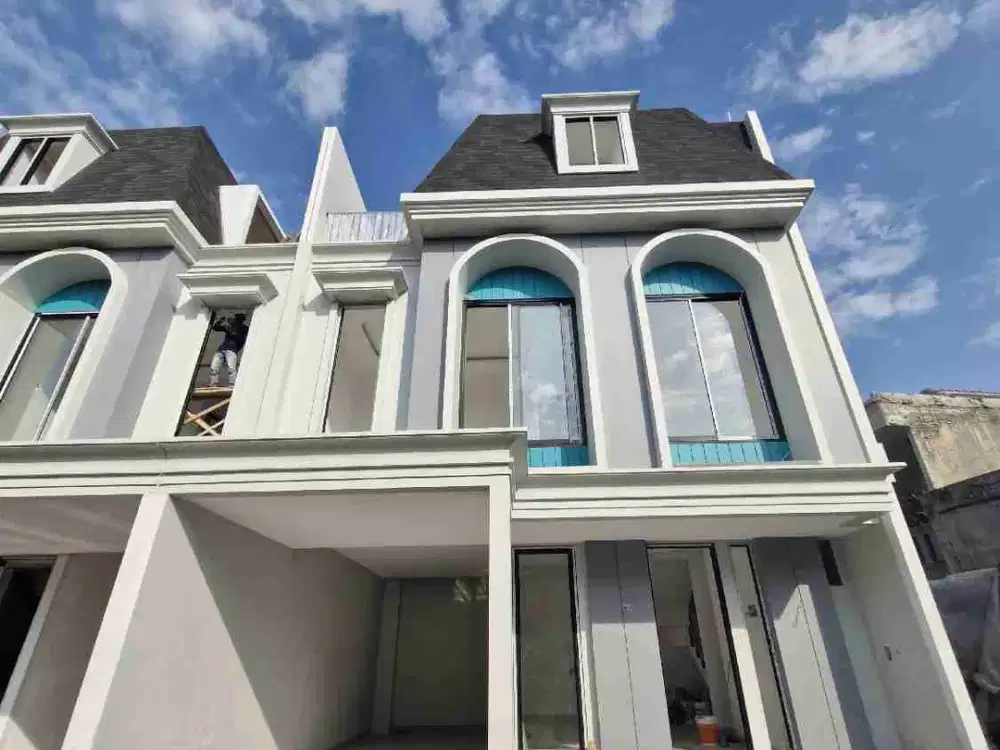 Rumah mewah1, 6 M 3lt dekat tol Setu cilangkap jakarta timur