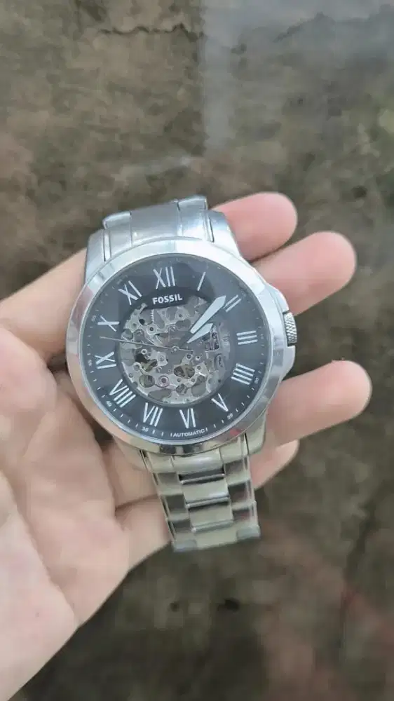 Jual Jam Bekas, Fossil dan Guess