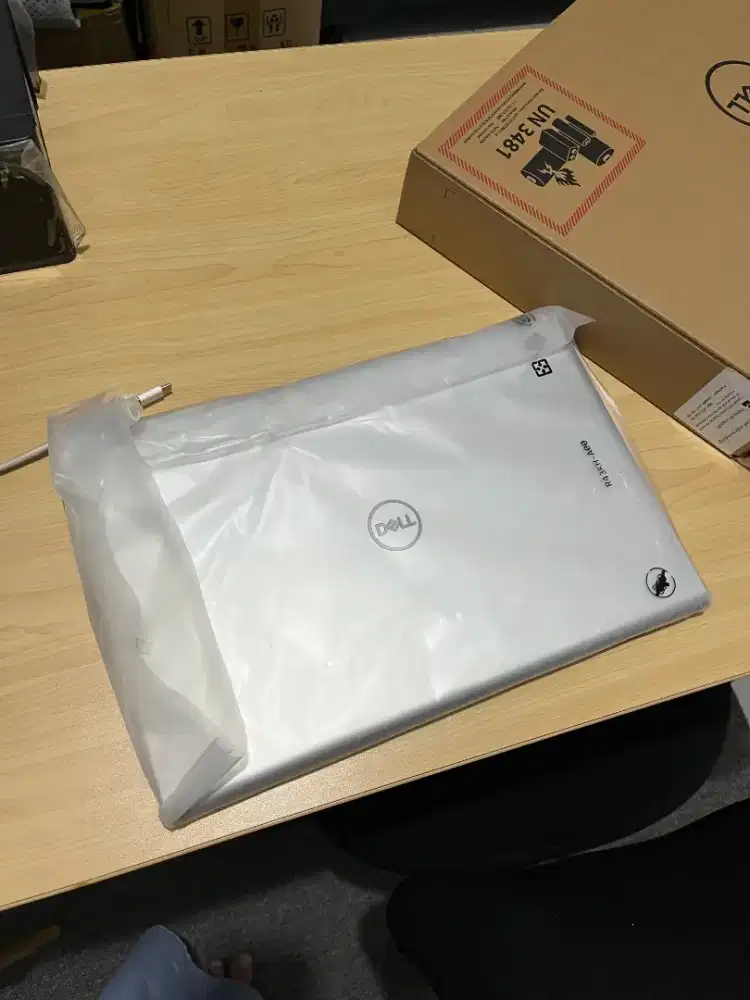 Laptop  Baru Dell Inspiron 3511 i7-1165G7/8GB /512GB SSD/MX350 Gaming