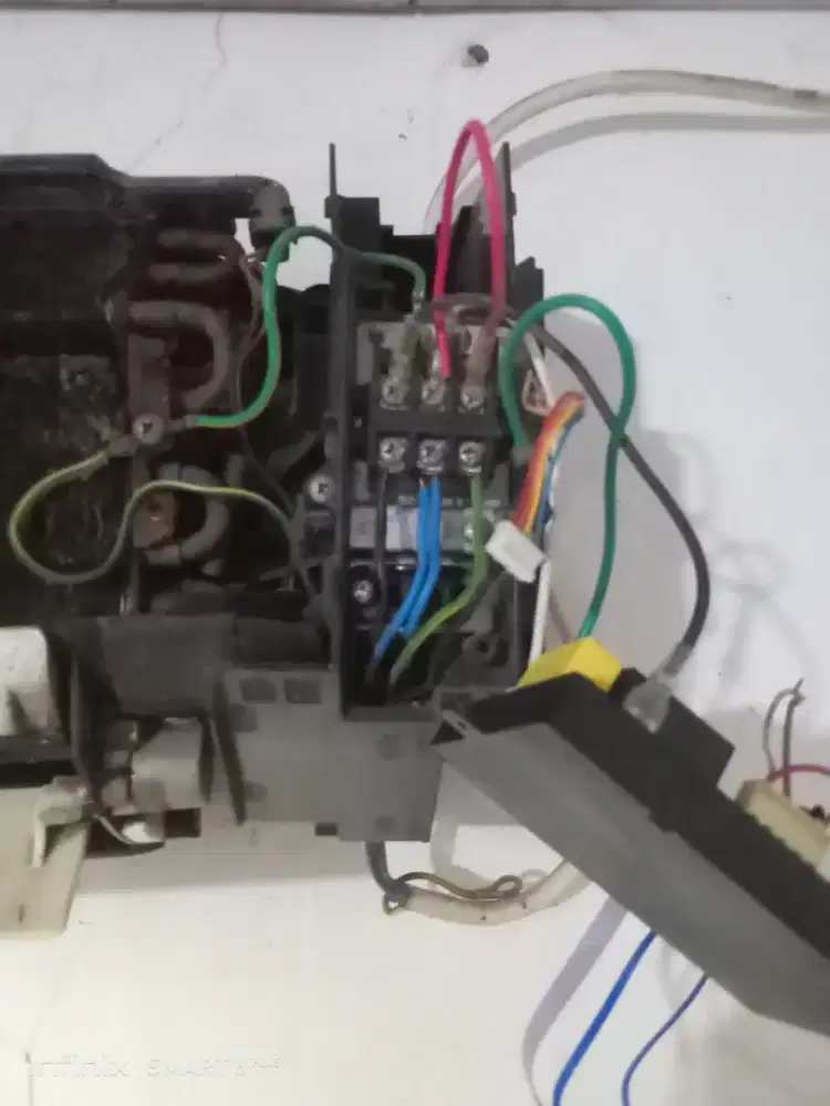 Service AC mesin cuci dan kulkas