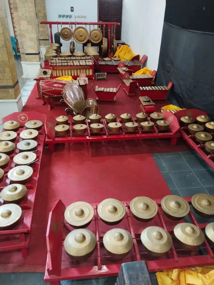 Gamelan komplit 2 pangkon (PL & SL)