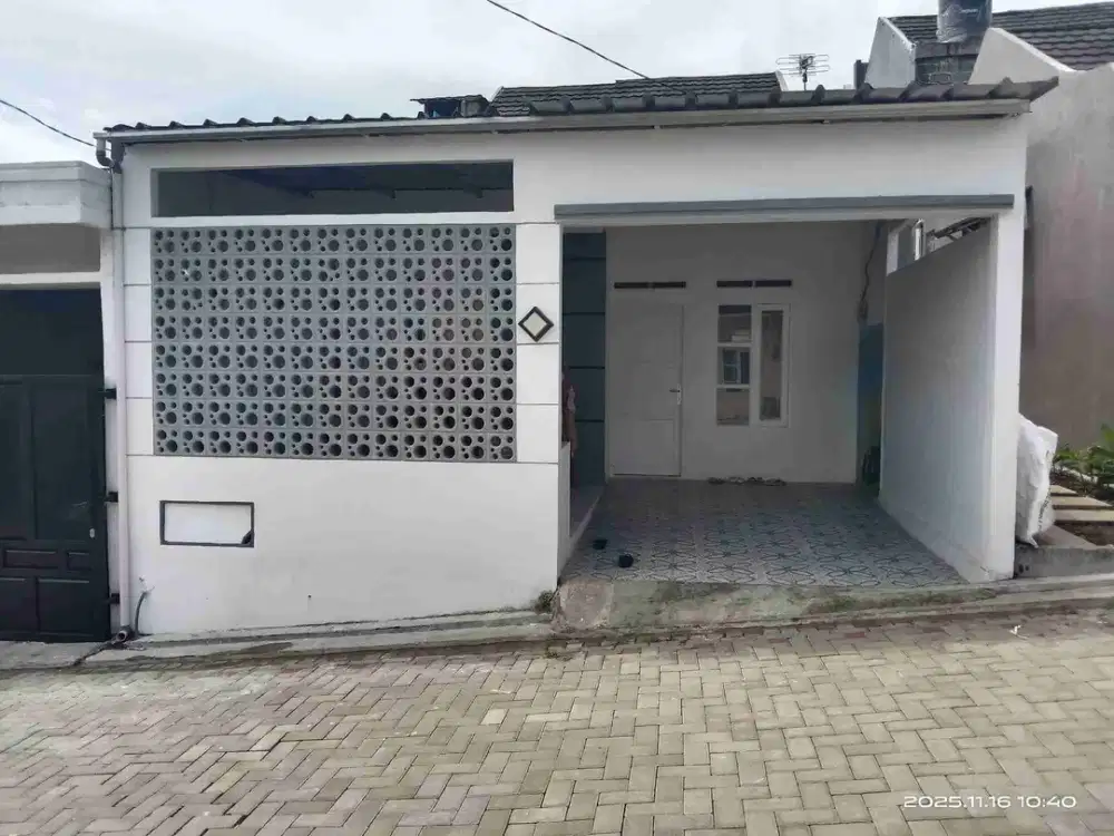 Rumah Nyaman Dan Sejuk Dengan View Pegunungan Di Parung Kuda Sukabumi.