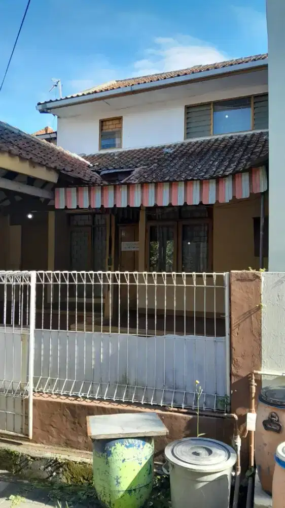 Disewakan hunian rumah kontrak tahunan