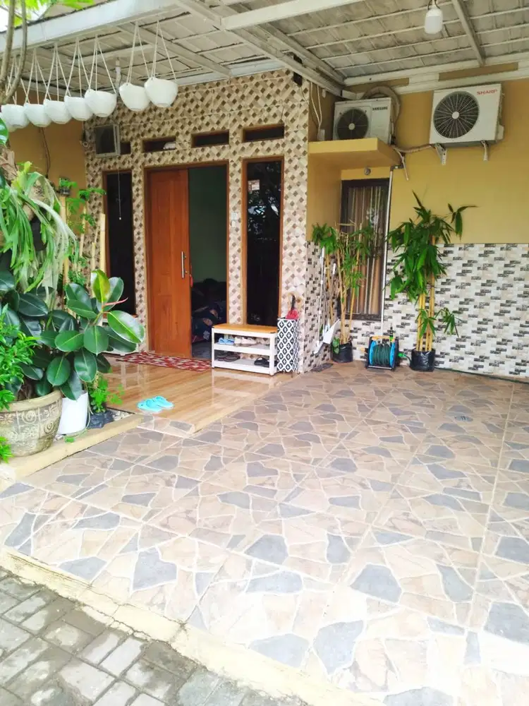 Dijual Atau Take Over Rumah Minimalis Lokasi Strategis Bintaro-BSD