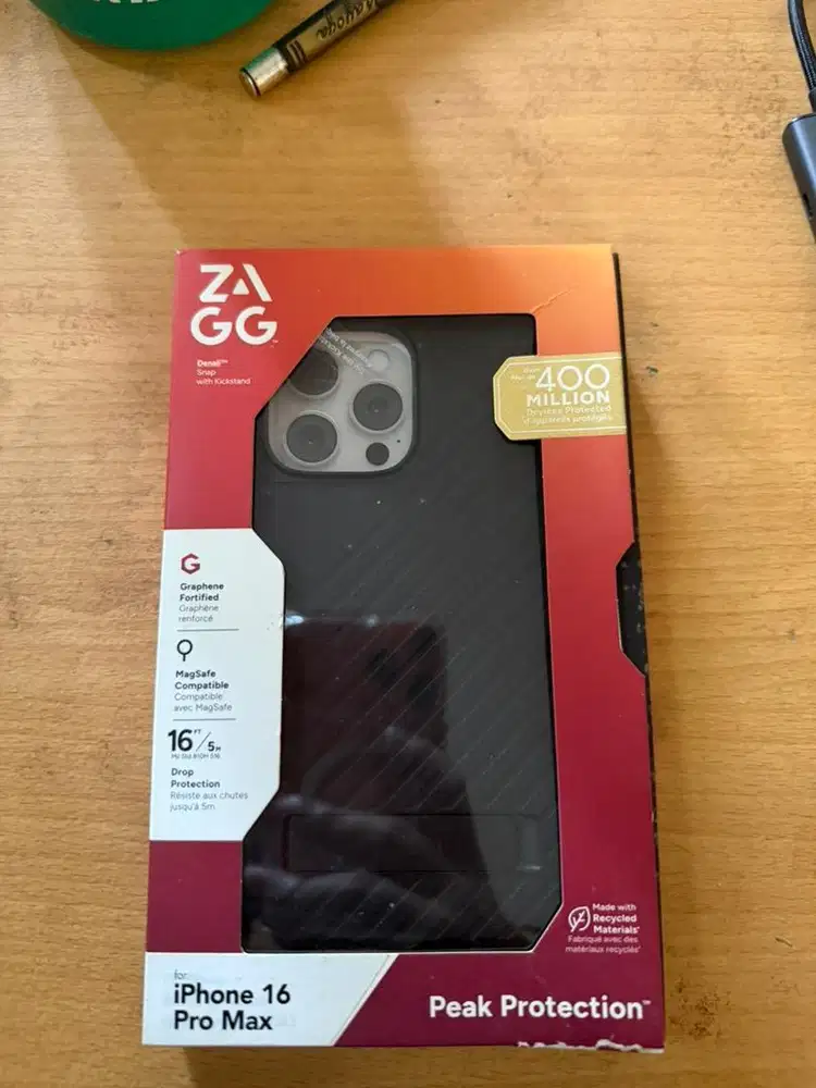 Zagg Denali Snap With Kick Stand Iphone 16 Pro Max Black