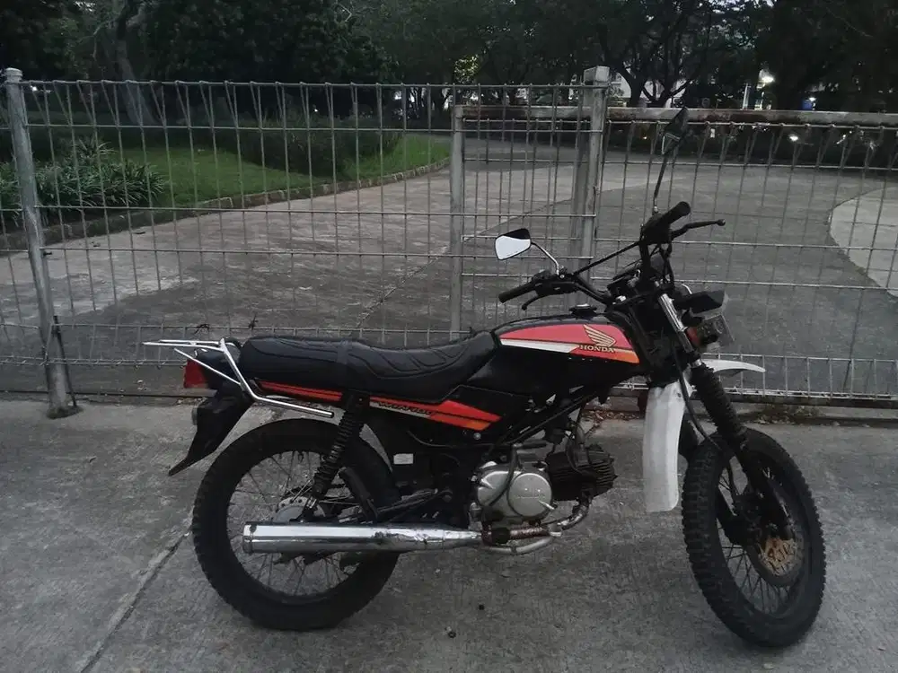 HONDA WIN 100 th 2004