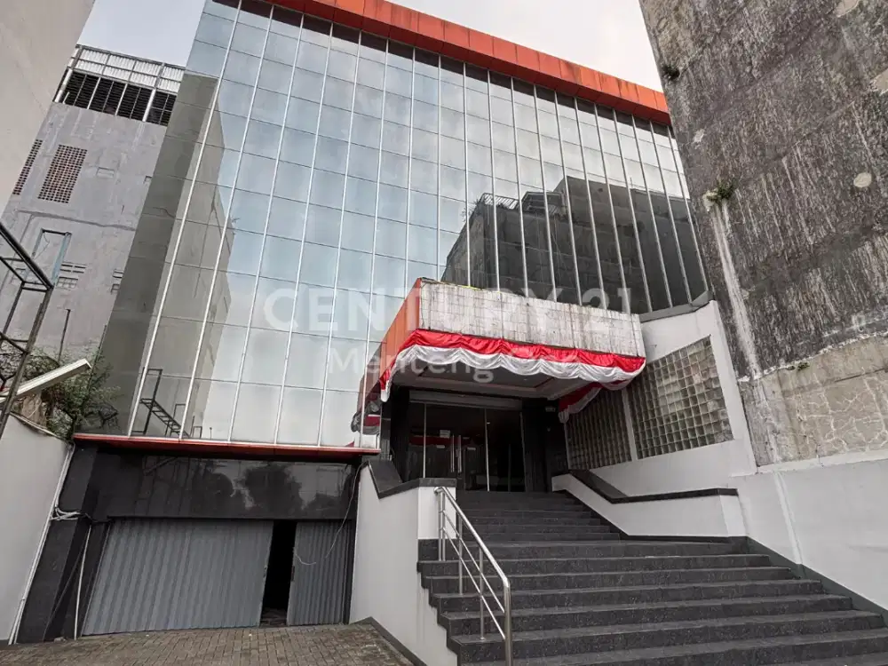 Dijual Gedung 4 Lantai Strategis di Jakarta Pusat – LT 1.156 m², LB 3.118 m², Dekat Jalan Utama, Harga 45 Miliar