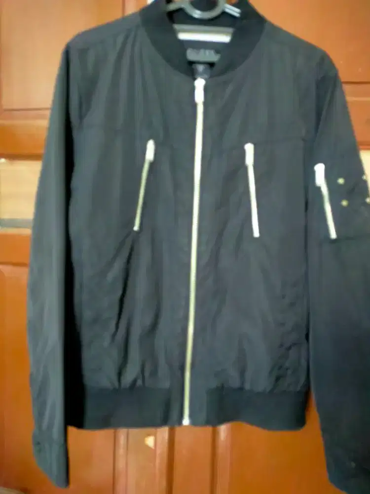 Jacket Merk GUESS Los Angeles (oRiGinaL)