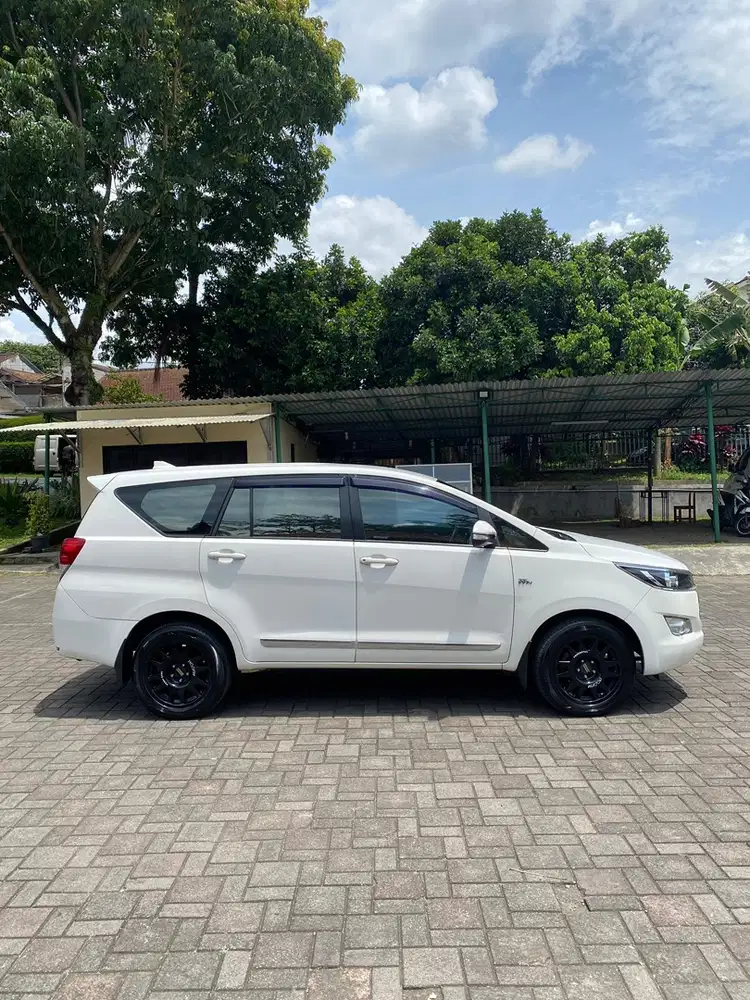 Toyota Kijang Innova 2016 Bensin