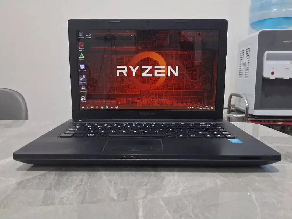 Lenovo i3 8GB Dual VGA LCD BARU Laptop Gaming Desain Daransi Toko FISK