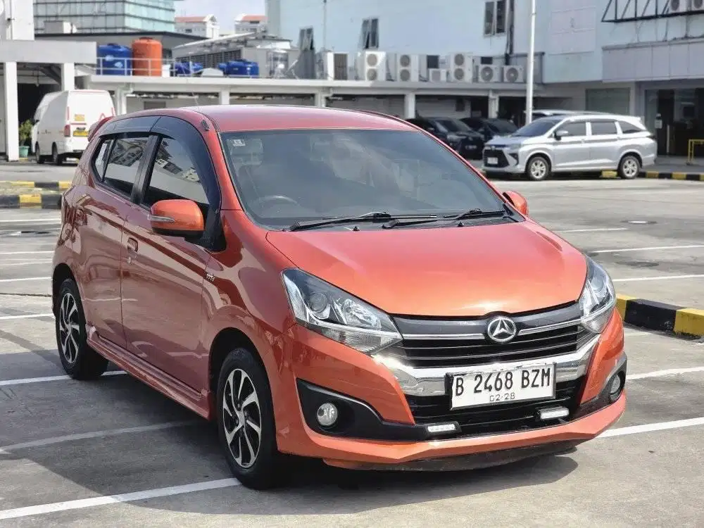 Daihatsu Ayla R 2018 orange