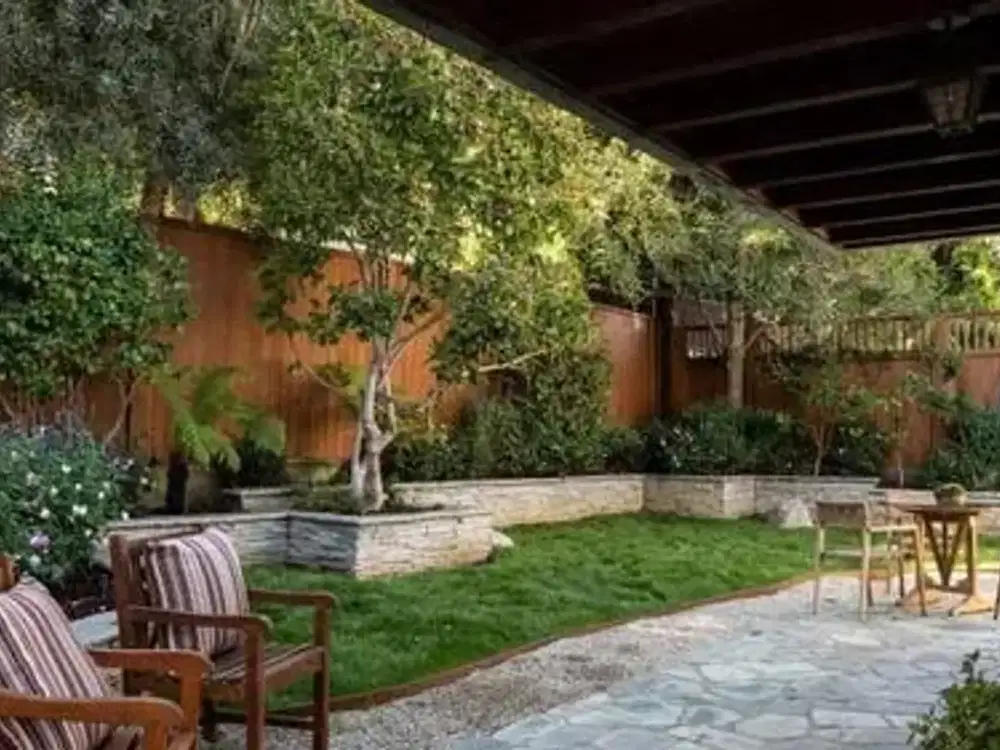 Dijual Rumah Area Los Angeles