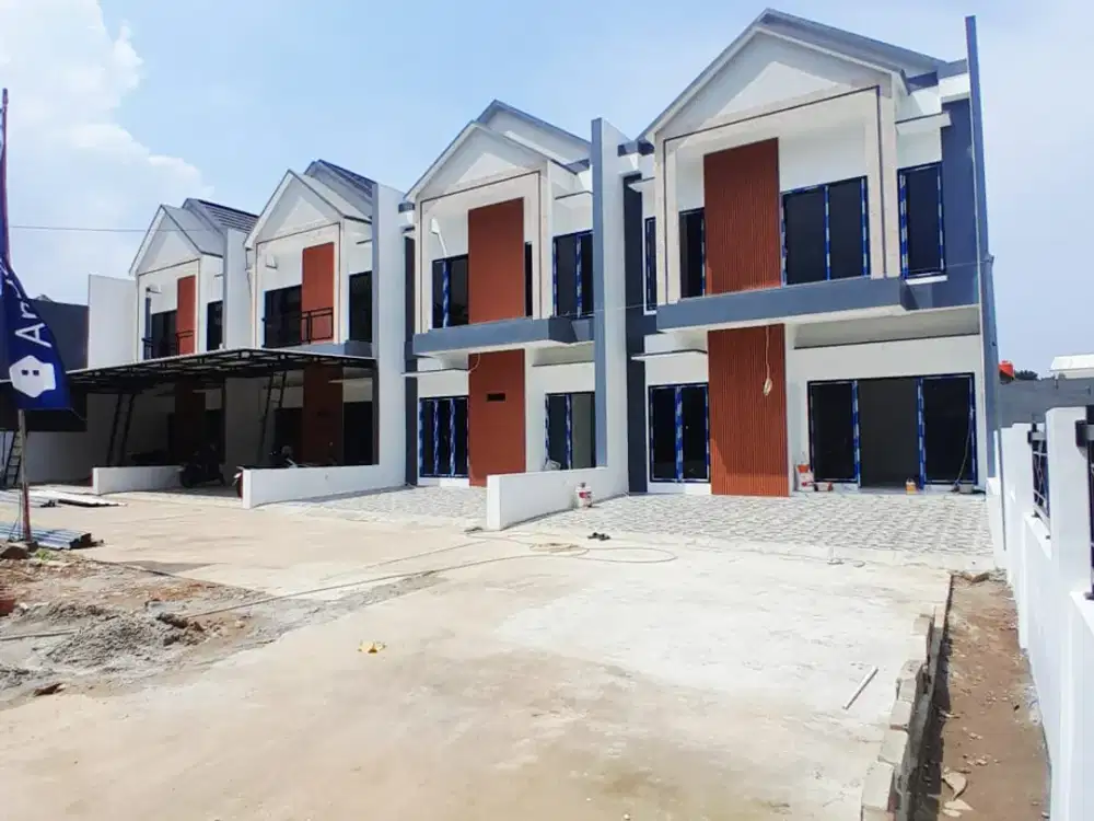 Townhouse mewah siap huni , Promo akhir tahun:Free biaya2 ,bonus  canopi ,diskon besar2an