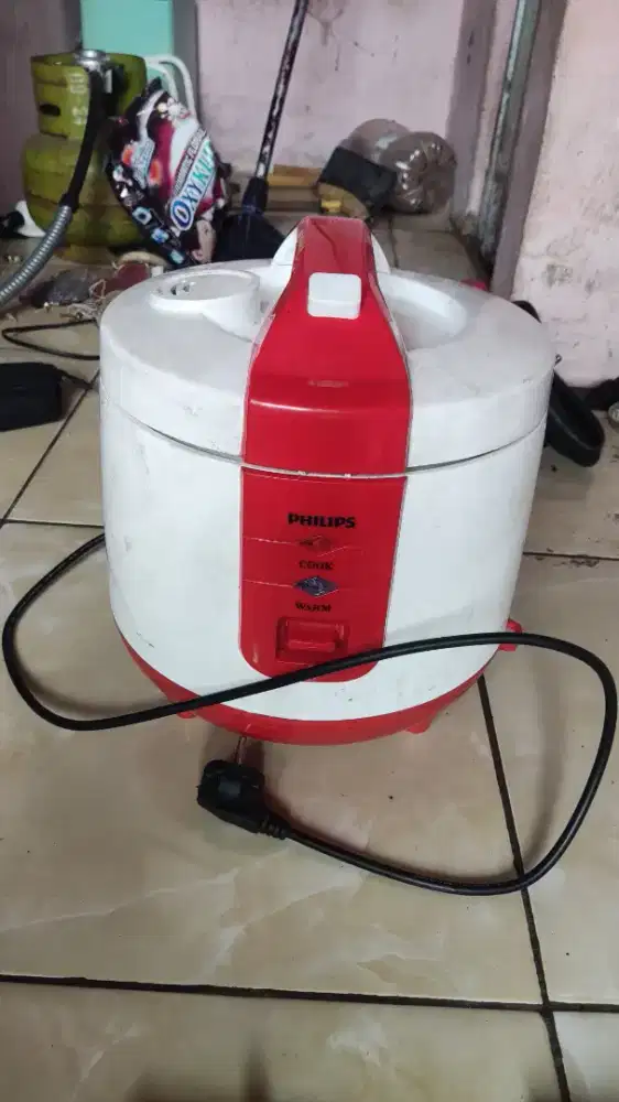 Bissmillah mo jual magickom merk philips 2 liter kondisi msh bgus