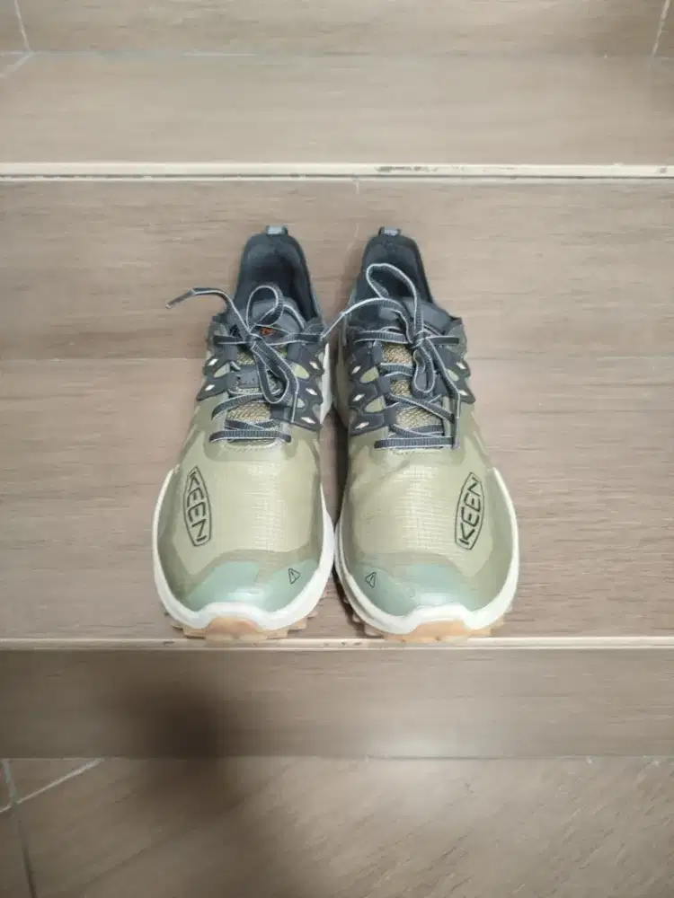 Keen Zionic Speed Dark Olive/Scarlet Ibis size 44.5