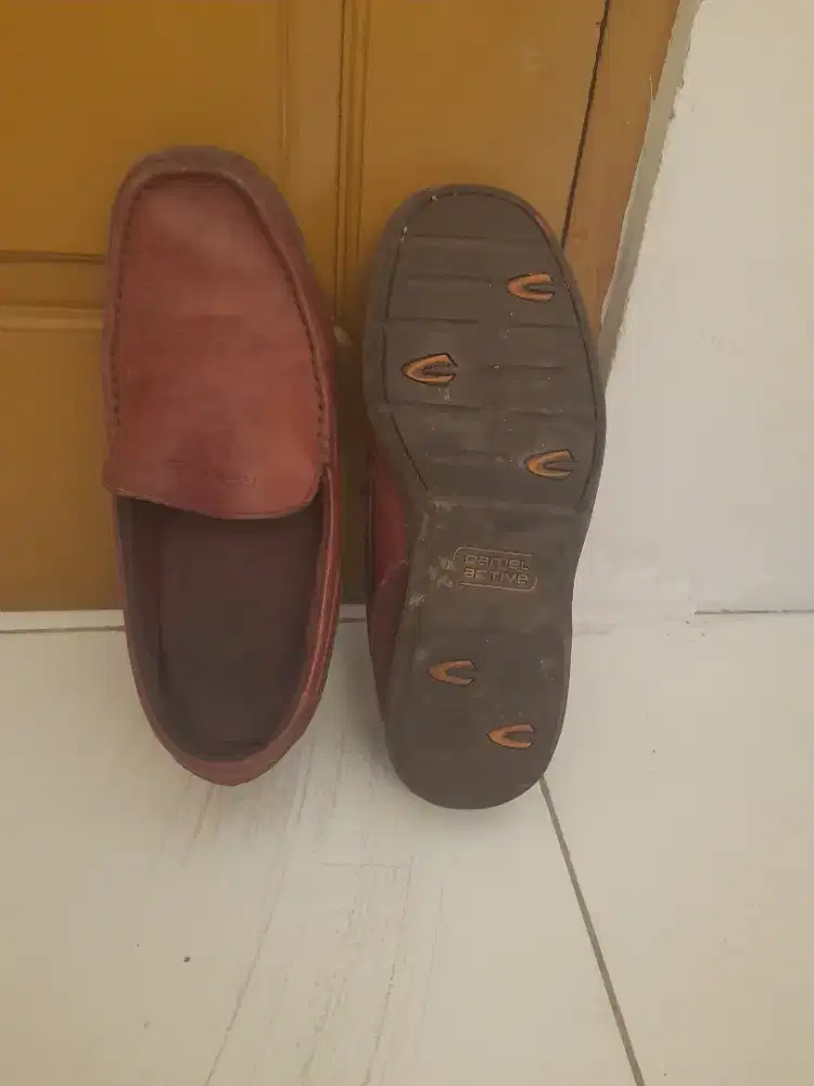 Dijual sepatu merk Camel Active warna coklat size  42/43