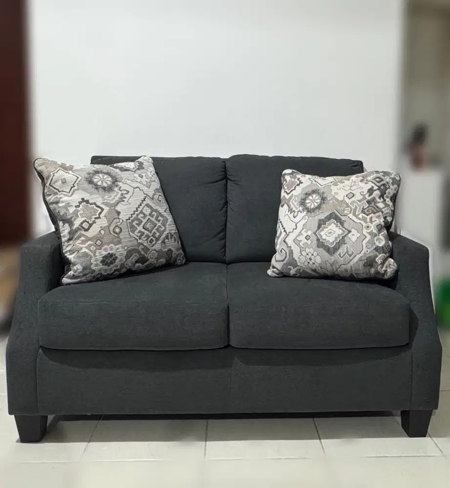 Dijual sofa ashley bayonne 2S (informa) - nee