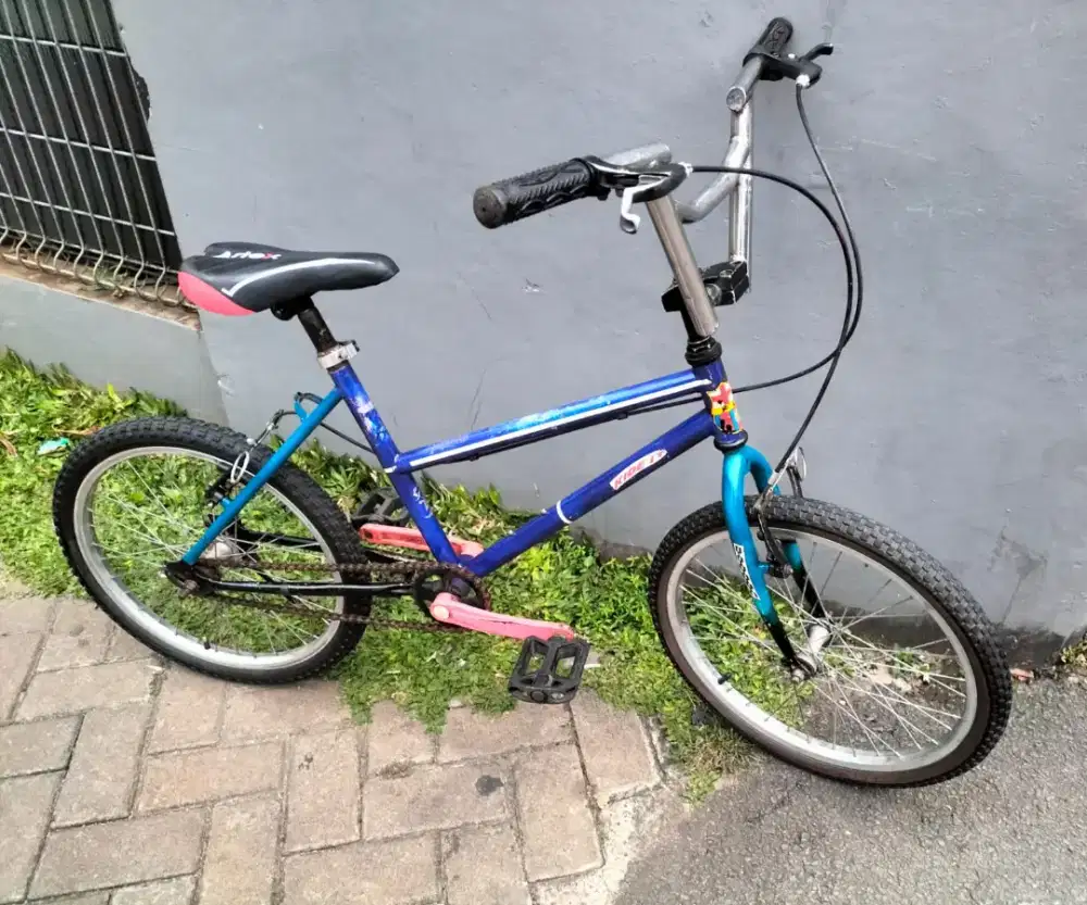 Sepeda BMX ukuran 20 normal siap untuk