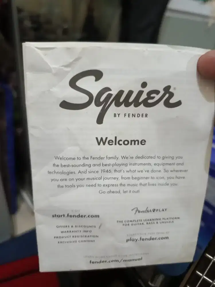 Dijual Cepat Gitar Squier Mini Stratocaster