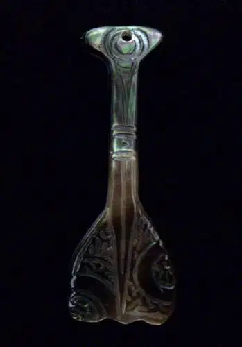 Permata Kalung Kerang Ukir