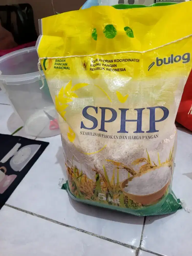 Menjual Beras SPHP