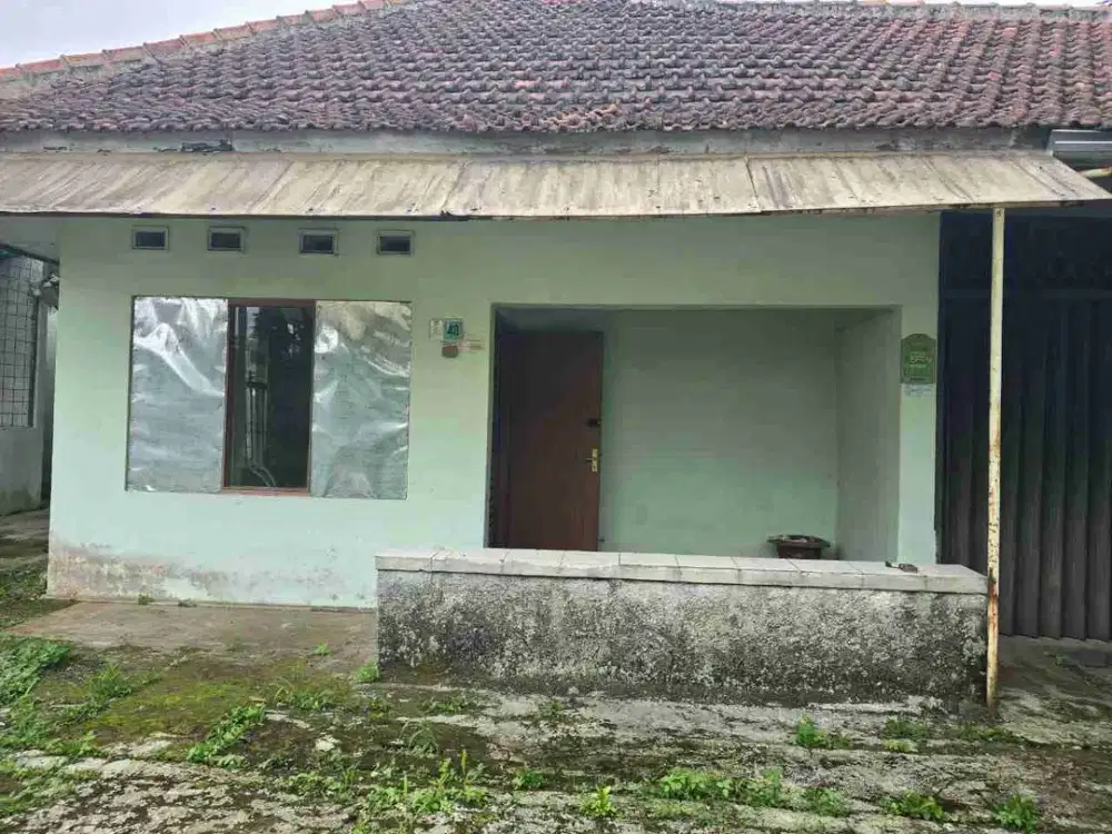 Jual tanah bonus rumah tua.lokasi strategis di tengah kota Bogor.