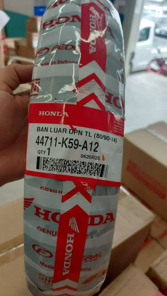 Ban Tubles Depan 80/90-14 Honda Vario 150 eSP