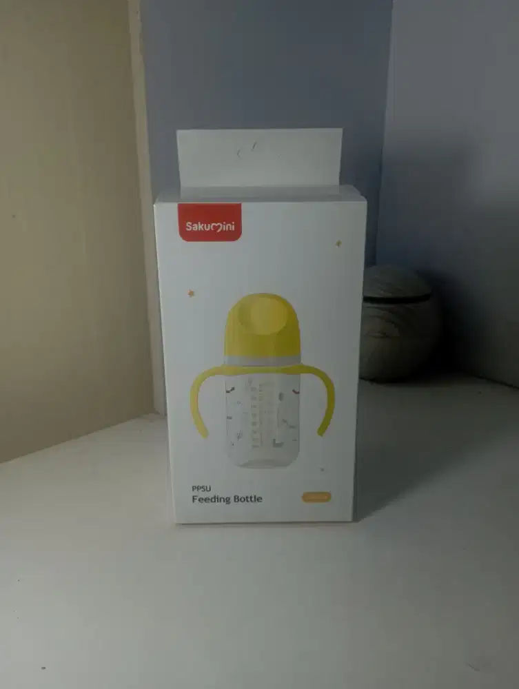 Botol susu bayi sakumini