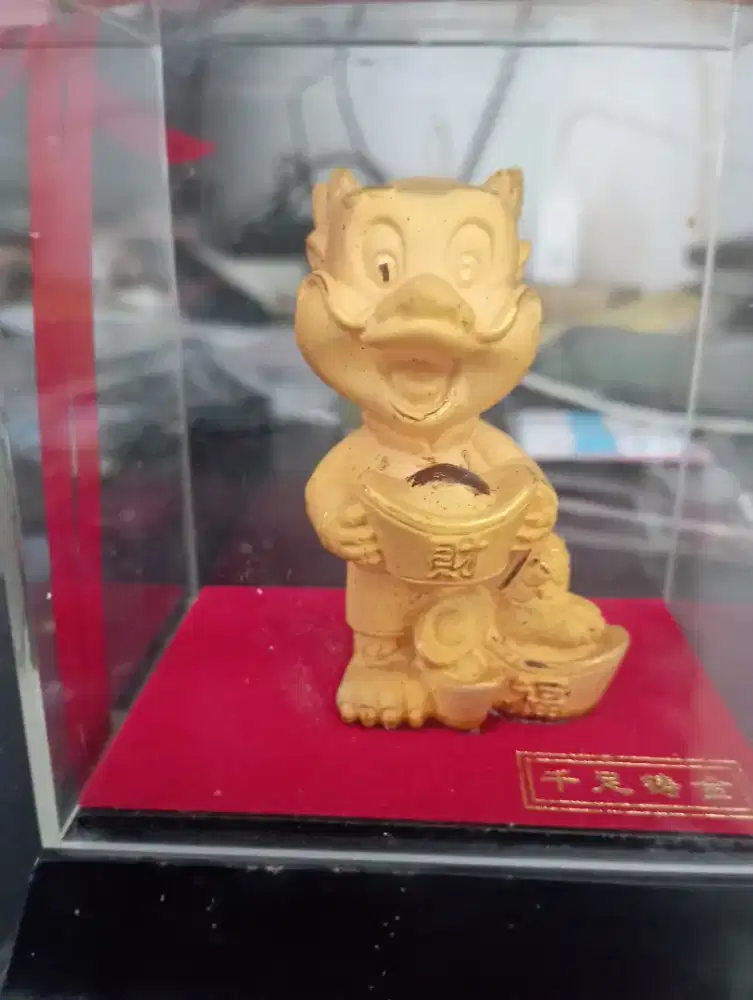 Jual Gift patung Babi lapisan emas