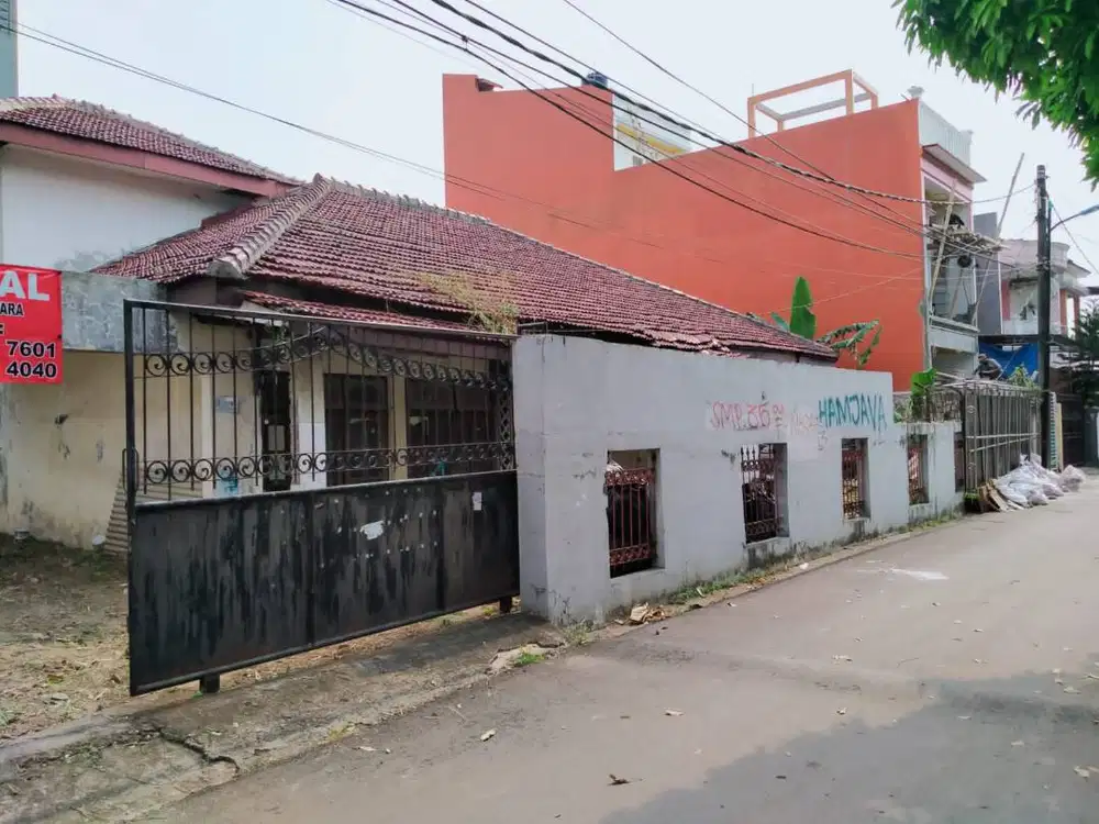 Dijual rumah (Hitung tanah) di lokasi nyaman dan tenang di Condet
