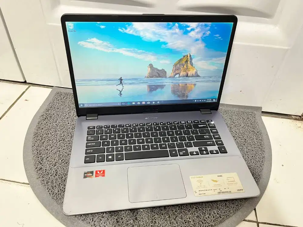 Laptop asus vivobook x505z silver   Uk 14inch Amd ryzen 3 2200U 2.5Ghz