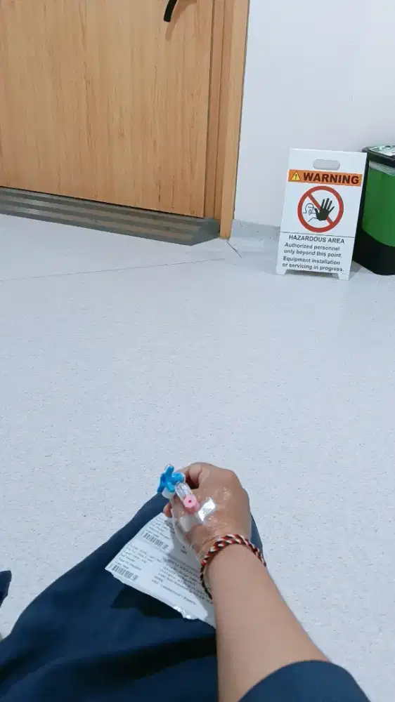 Buka jasa caregiver ngurusin orang sakit