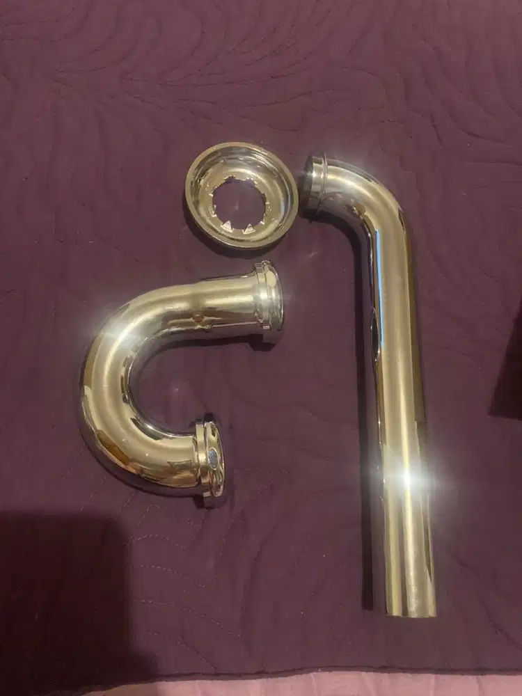 Sifon leher westafel merek toto