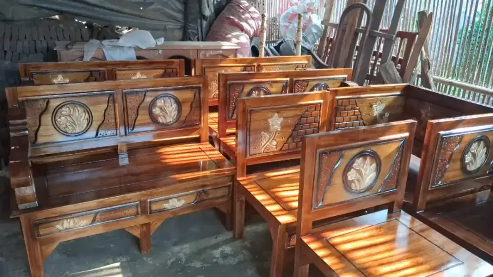 Kursi Jati/Kursi Sudut Minimalis