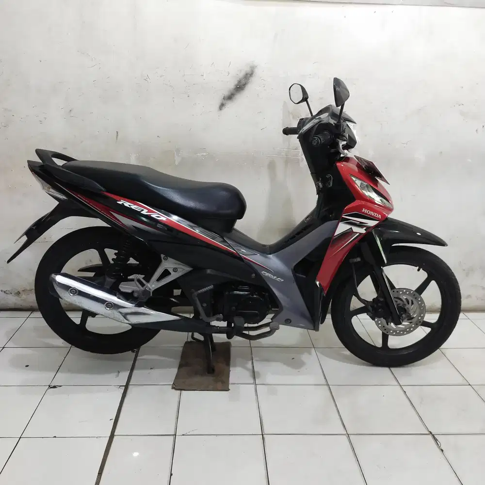 Honda Revo Cw 2015 (Orisinil mesin Cakep Grees Bagus)