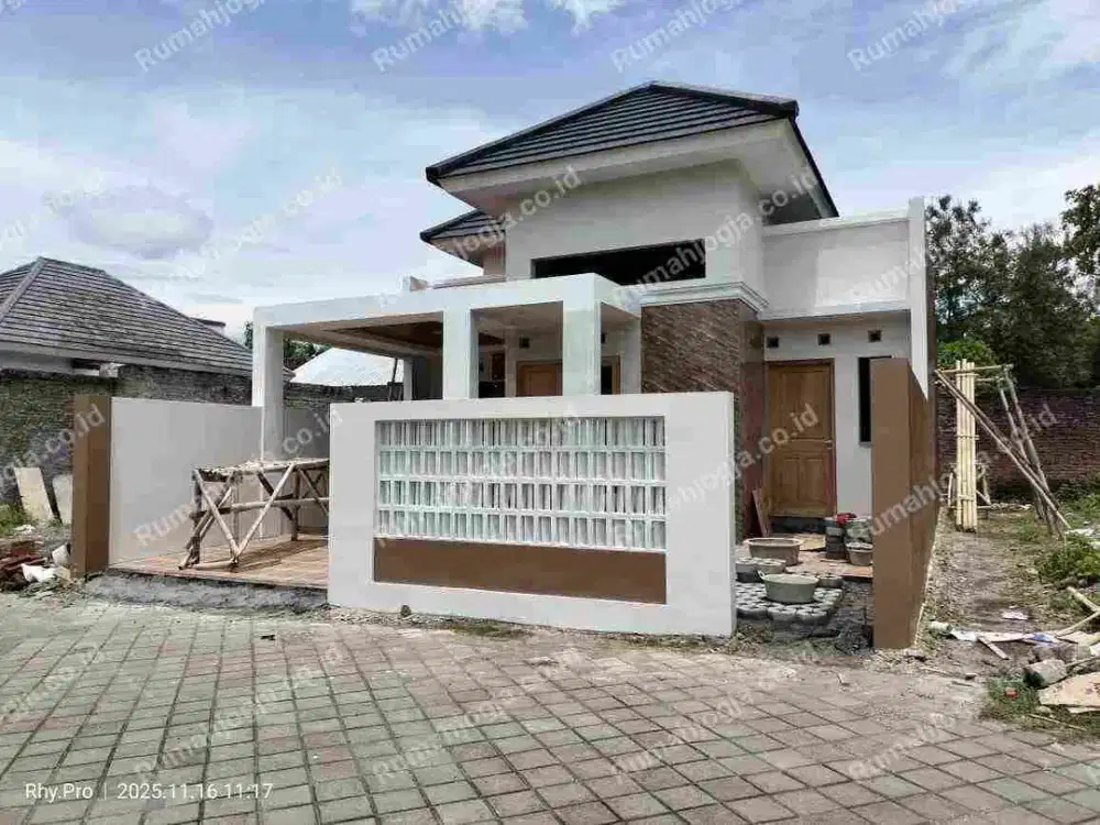 rumah baru siap huni dalam cluster purwomartani