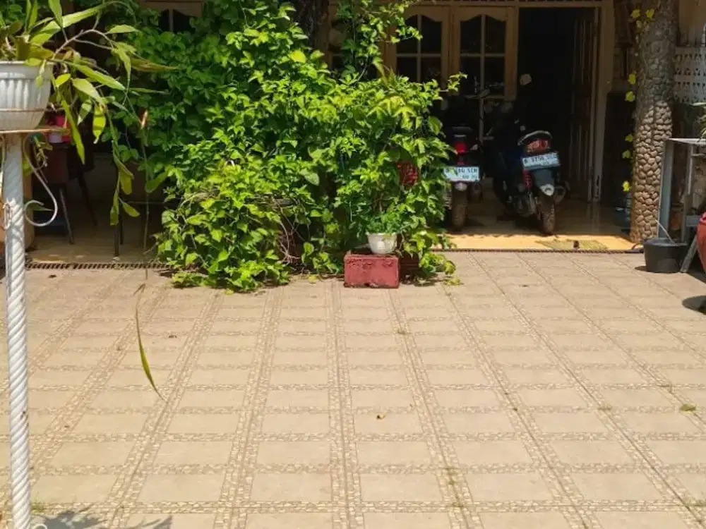 Rumah Bisa Untuk Usaha dan Kantor di Lenteng Agung Jakarta Selatan