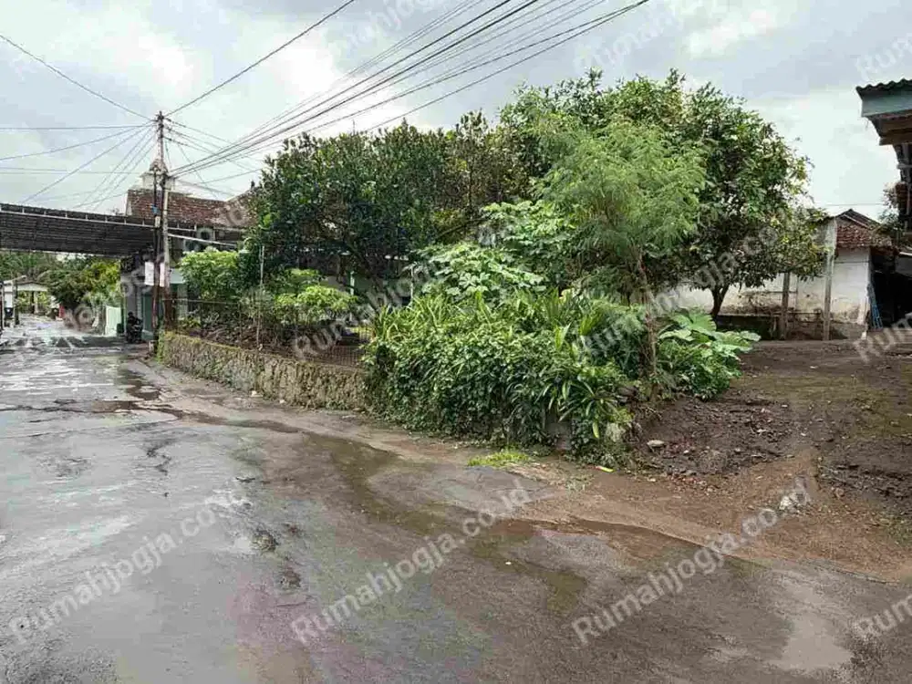 tanah strategis Utara perumahan merapi view