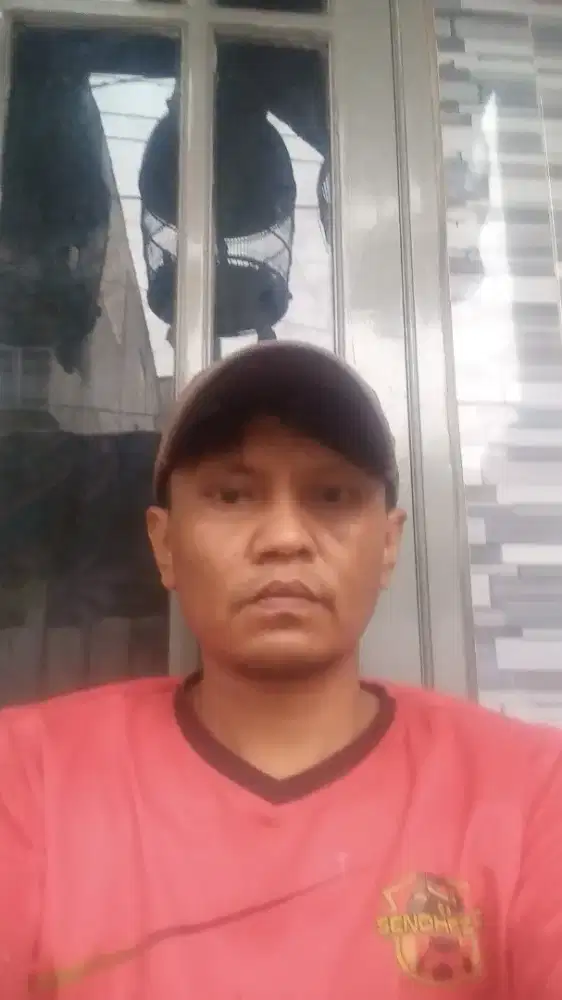 Cari pekerjaan...kernet,,supir tossa