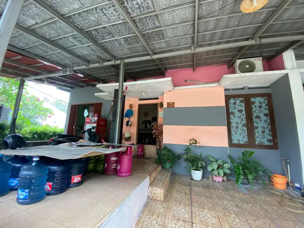 Rumah Luas Strategis 15 Menit ke Terminal Sawangan Dibantu KPR J-31275