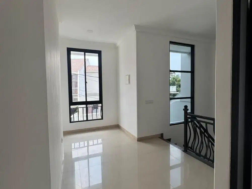 Rumah 4 Kamar Melati Mas, BSD Alam Sutera Gading Serpong Bintaro TENGAHNYA
