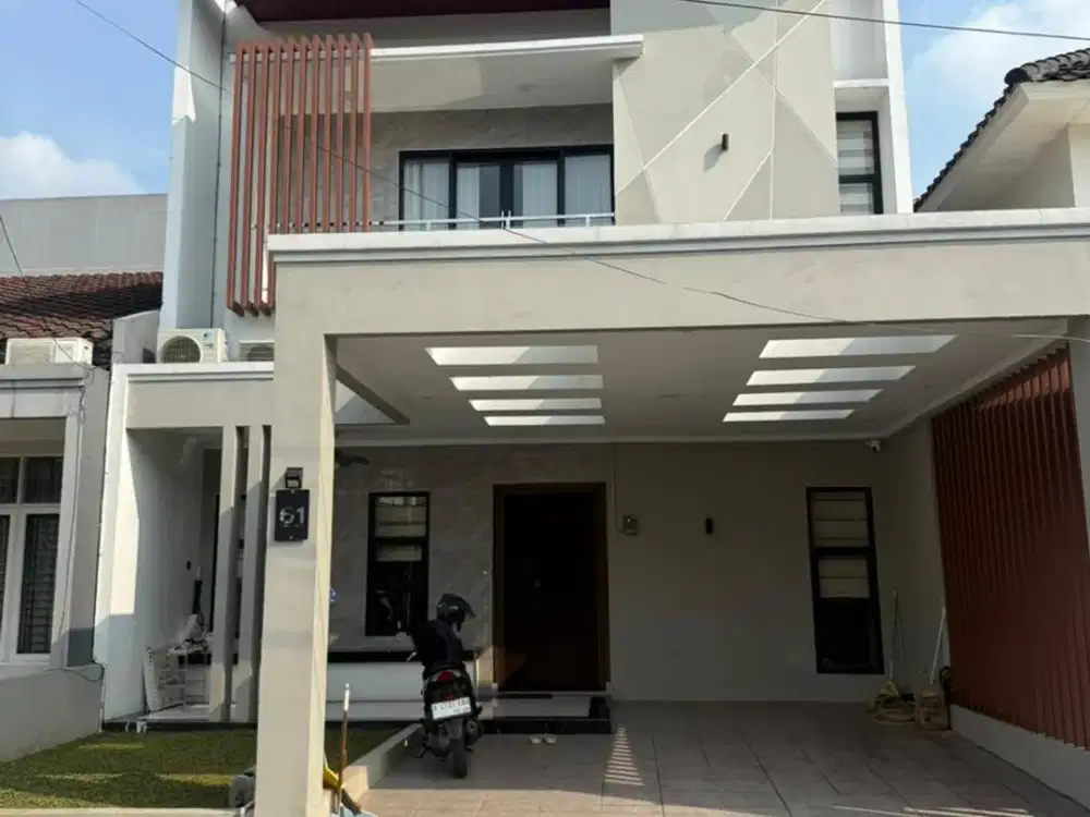 Rumah mewah lengkap 2 lantai di Lippo Cikarang