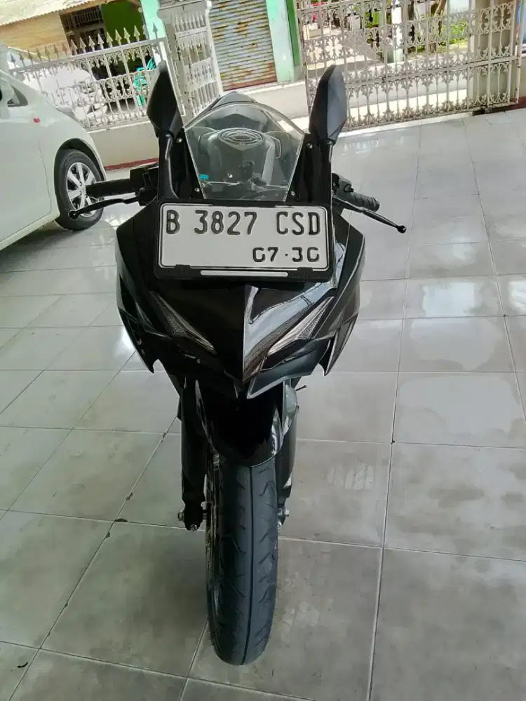 CBR 250RR Black Freedom