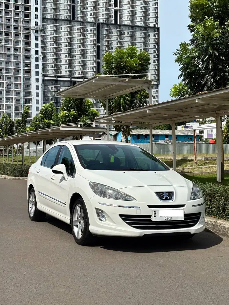 Peugeot 408 2.0 Warna Putih Tahun 2012 Istimewa Rawatan Pribadi