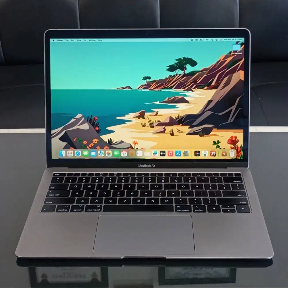 MacBook Air 13 2018 RAM 16GB / SSD 512GB  Kondisi MULUS Siap Pakai