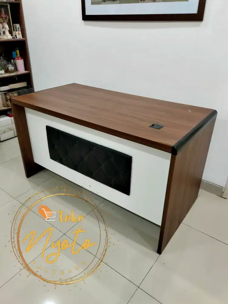 Meja kantor ebony - Informa, rekondisi second