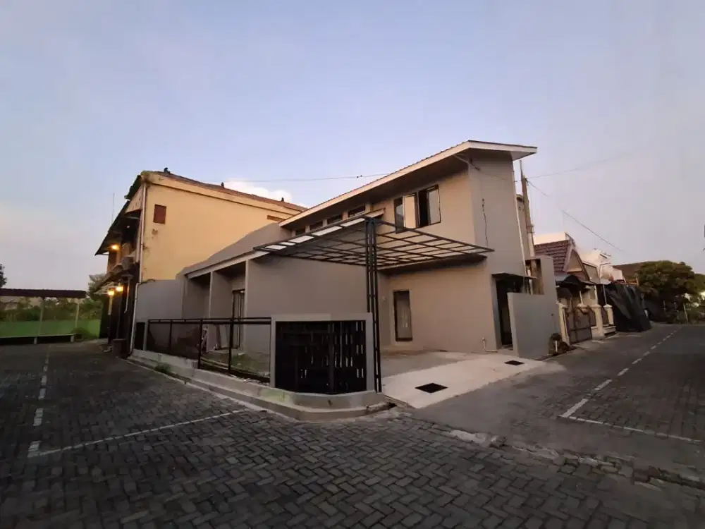 RUMAH MODERN DALAM PERUMAHAN, DEKAT SD BUDI MULIA 2 TAJEM