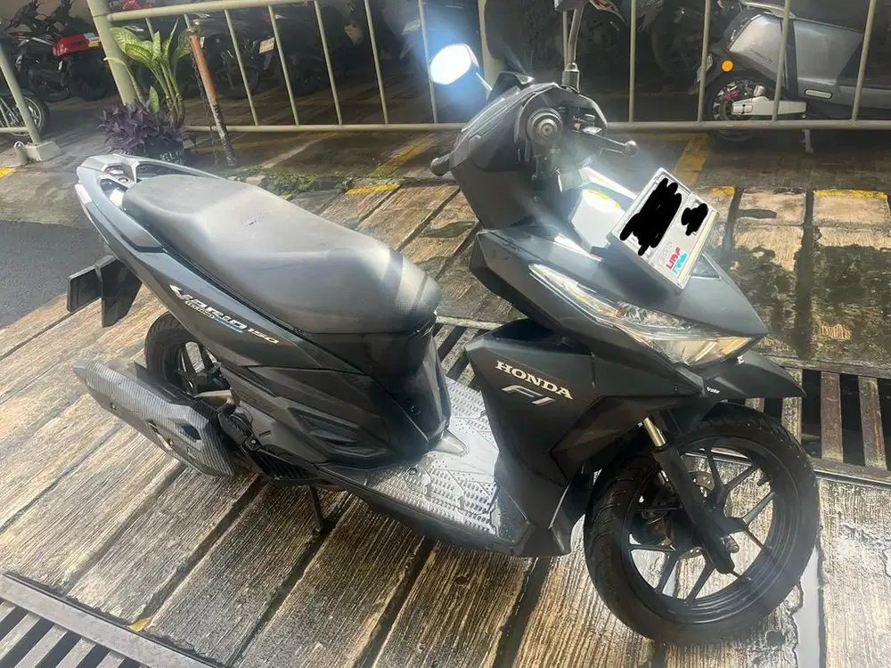 Honda Vario 1 50 2015 hitam low km