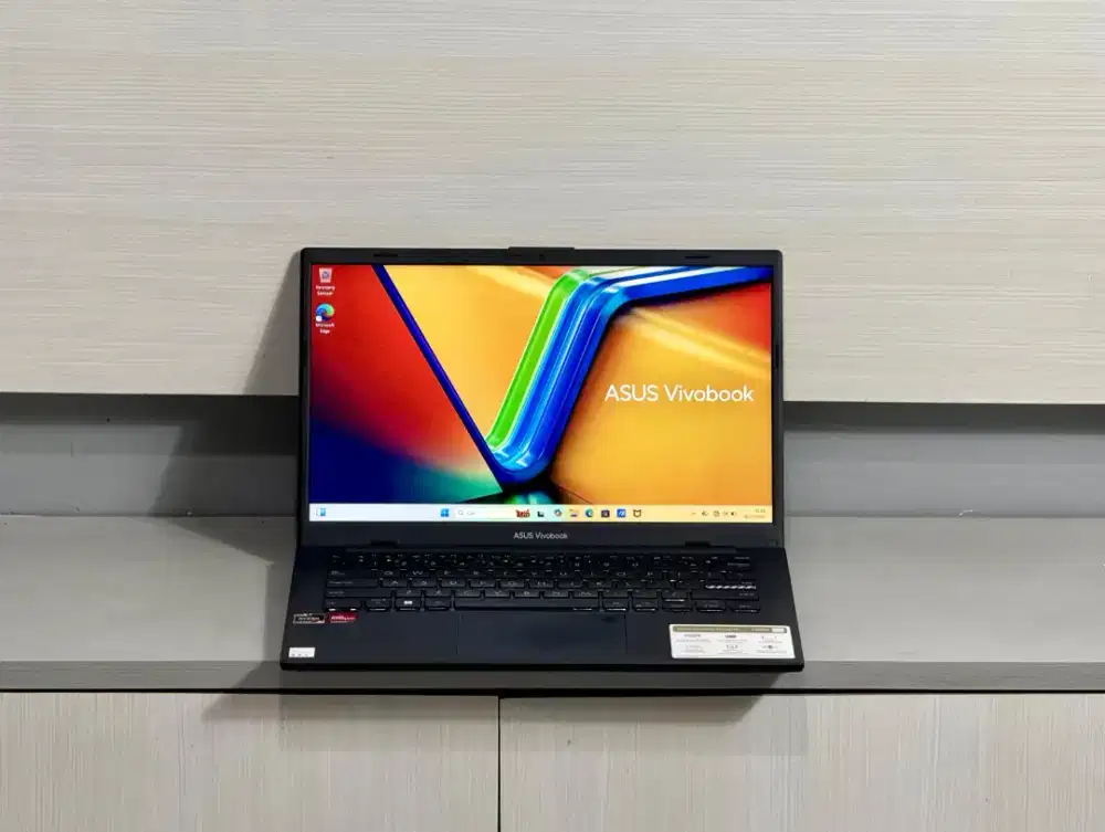 LAPTOP SLIM ASUS VIVOBOOK GO 14/15 E1404FA R5-7520U AMD RADEON